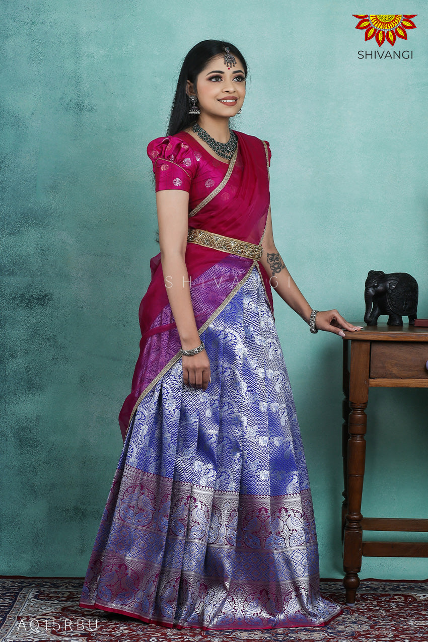 Navy blue and pink kanchipuram silk saree - #SareeEnvy - Aavaranaa